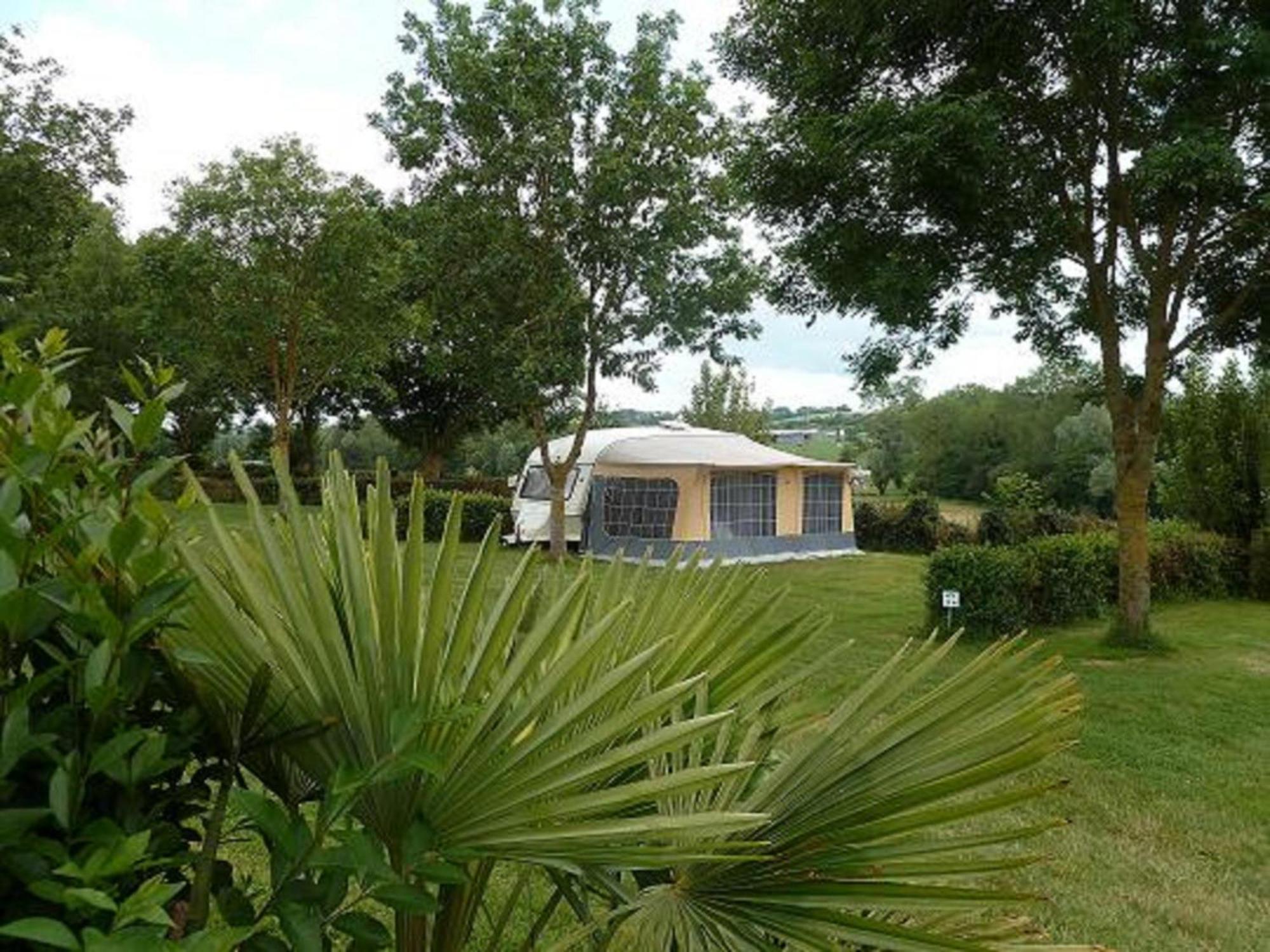 Camping Le Freche A L'Ane Pléboulle Екстериор снимка